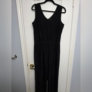 Black Pleated Halter Jumpsuit for Casual Occasions